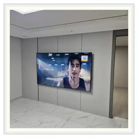벽걸이TV 설치 거실 배치 참고 이미지